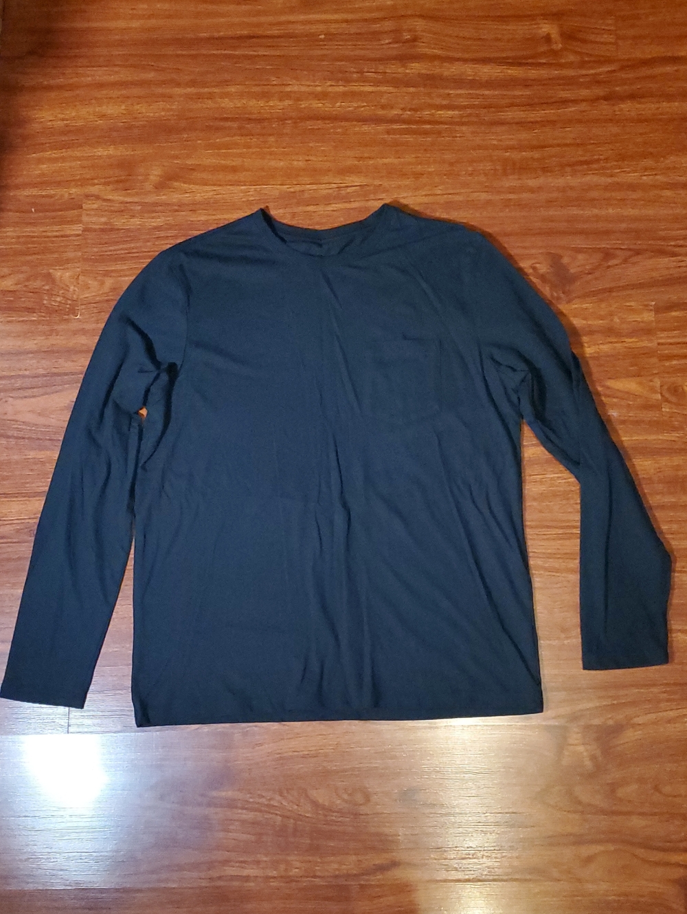 Men's Black Long Sleeve Crew Neck Pocket T-Shirt - Classic Fit